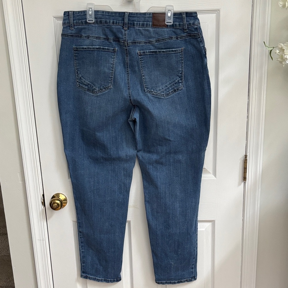 Maurice’s mom jeans